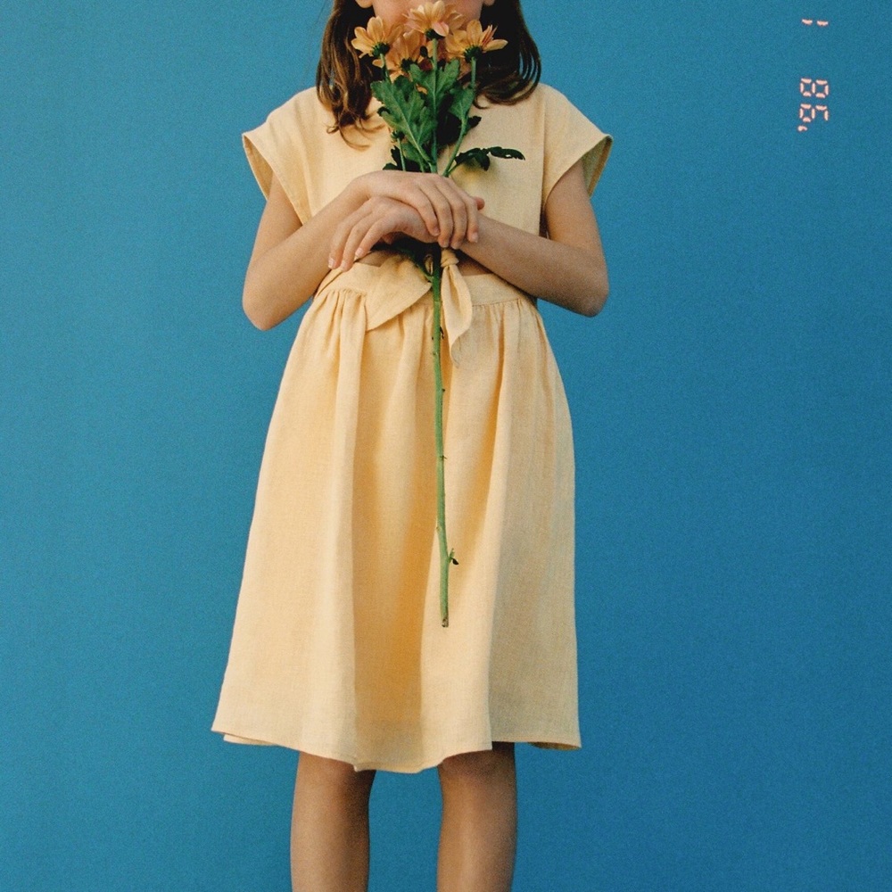 Zara (EUC) | yellow cut out linen button down dress